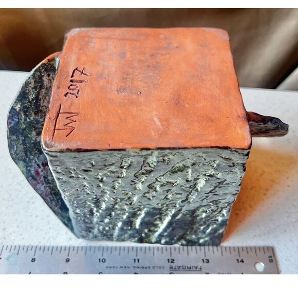 Signed Ceramic Box With Octopus Lid  OOAK Green Shiny Glaze - Picture 12 of 12